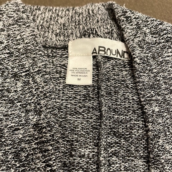 Abound cardigan - Picture 3 of 3